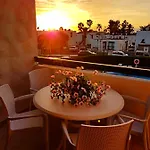 Beautiful In Apartamerica, Americas La140